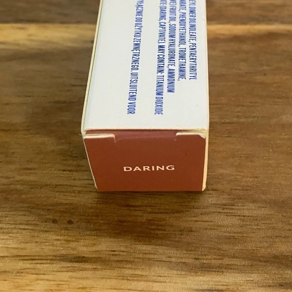 Treluce Beauty New Bold y Atrevida Liquid Lip Tint in Daring Plumping Full Size